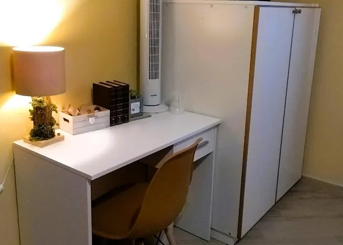 La Tana Del Riccio 住宿加早餐酒店 韦加拉诺梅纳达