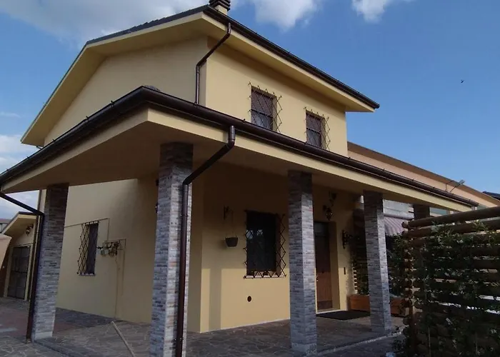 La Tana Del Riccio 韦加拉诺梅纳达